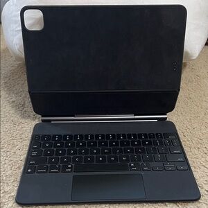 Black Apple Magic Keyboard - iPad Tablet Model A2261